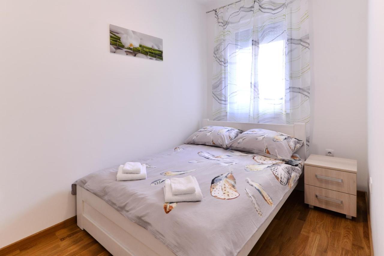 Neo Apartment 诺威萨 外观 照片